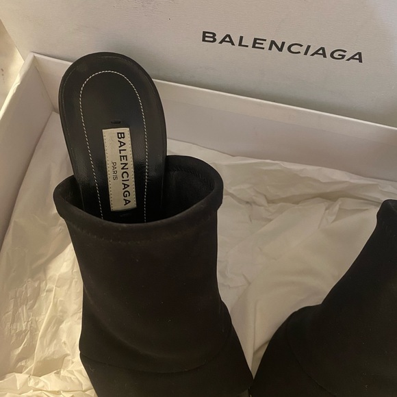Balenciaga’s Women's Black Neoprene Glove Mules - Picture 6 of 9